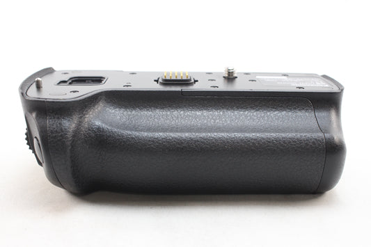 【中古(used)】パナソニック バッテリーグリップ DMW-BGGH5