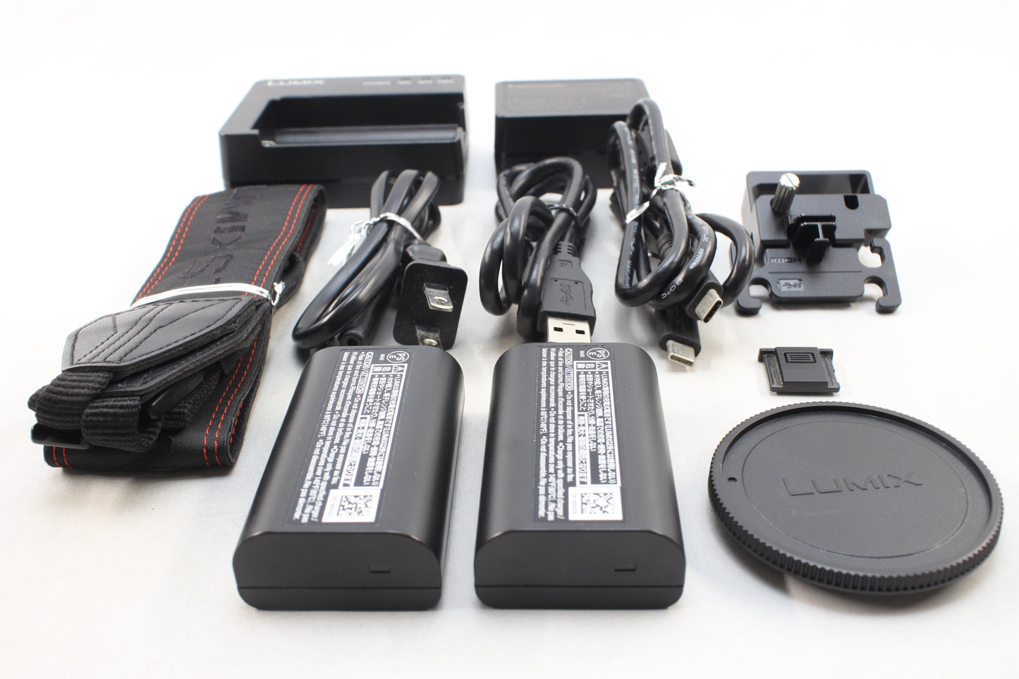 【中古(used)】パナソニック LUMIX DC-S1