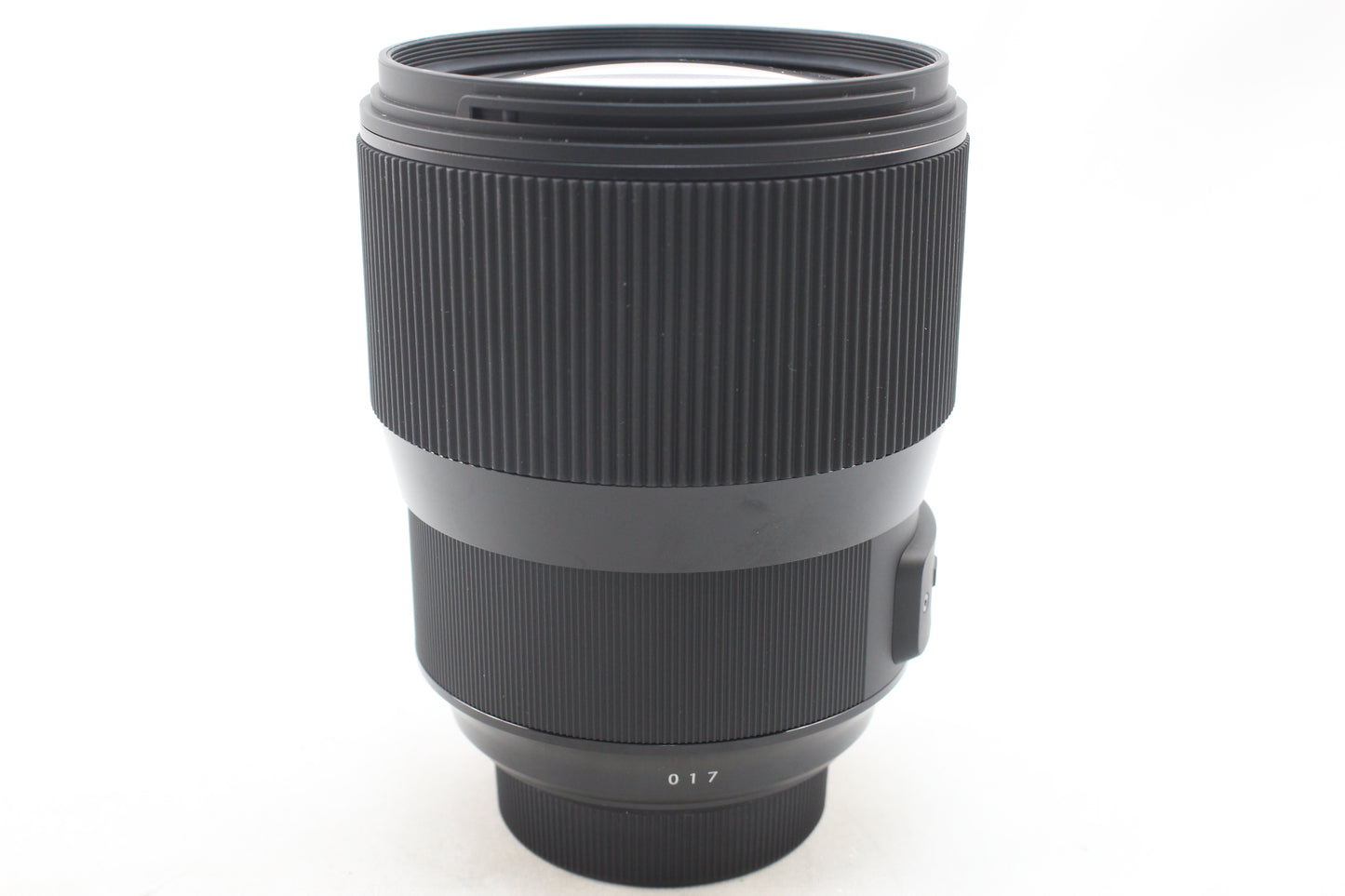 【中古(used)】シグマ 135mmF1.8 DG HSM | Art (ニコンFマウント)
