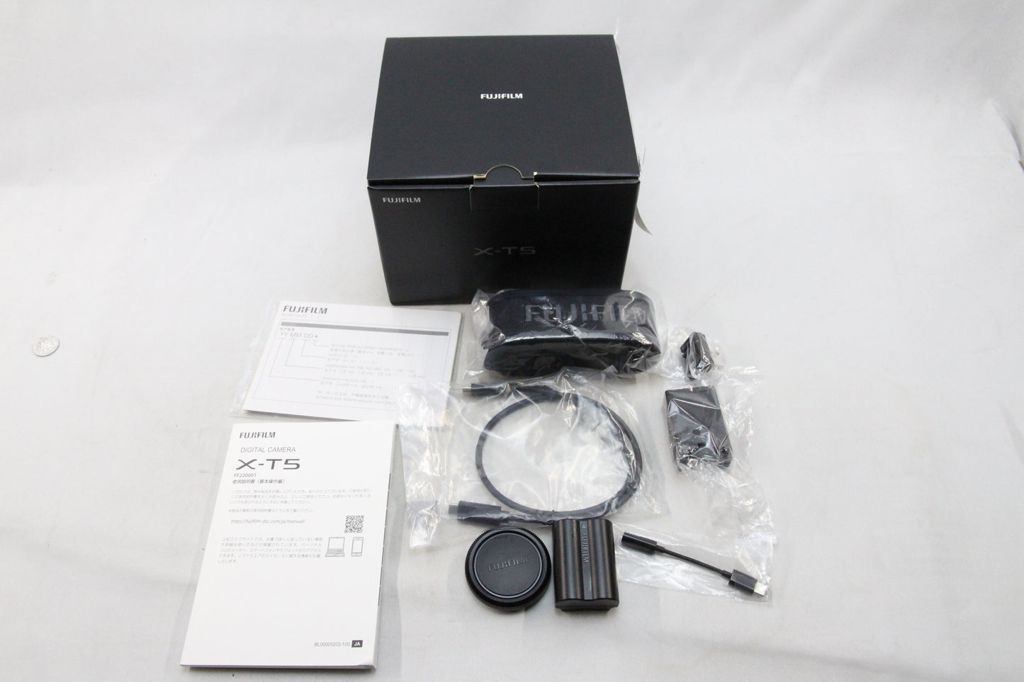 【中古(used)】フジフィルム X-T5 多言語モデル