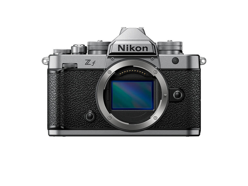 外観美品 NIKON FG シルバーフィルムカメラ　モルト新品交換済 M136 9/26発売 Nikon Zf シルバーの予約開始日・発売日・価格・比較