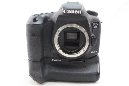 【中古(used)】キヤノン EOS 7D Mark II + BG-E16