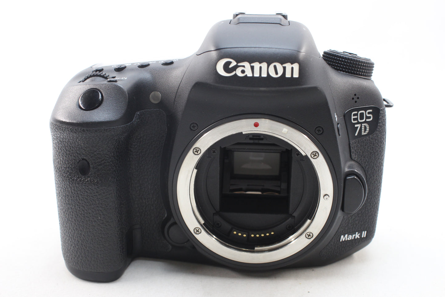【中古(used)】キヤノン EOS 7D Mark II + BG-E16