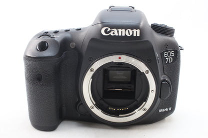 【中古(used)】キヤノン EOS 7D Mark II + BG-E16