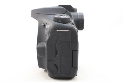 【中古(used)】キヤノン EOS 90D