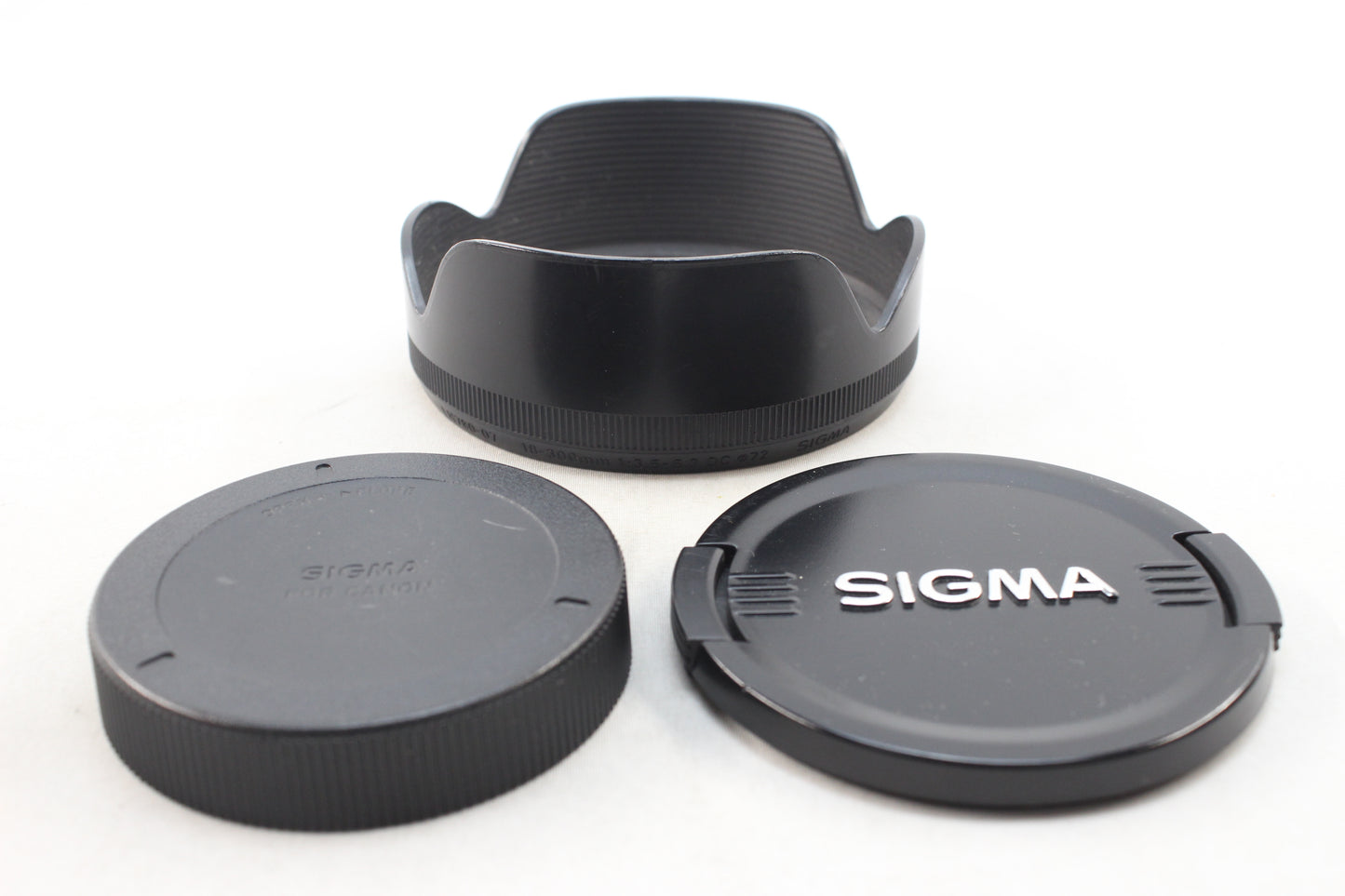 【中古(used)】シグマ 18-300mmF3.5-6.3 DC MACRO HSM | Contemporary (キヤノンEFマウント/APS-C)