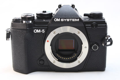 【中古(used)】OM SYSTEM OM-5