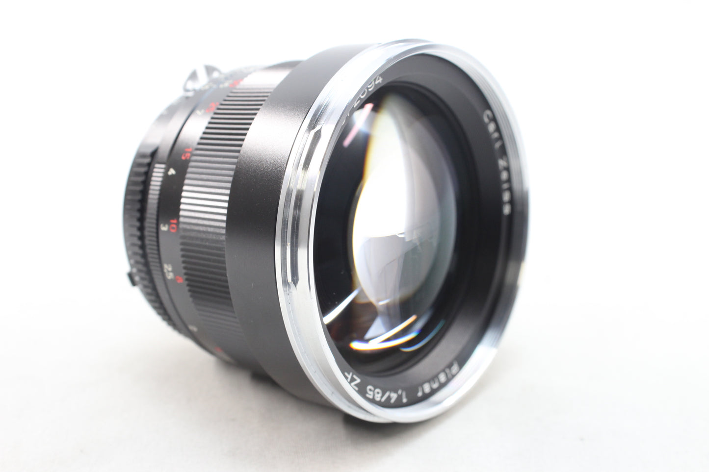 【中古(used)】コシナ Carl Zeiss Planar T＊ 85mmF1.4 ZF (ニコンAi-s)