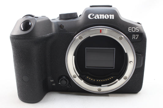 【中古(used)】キヤノン EOS R7