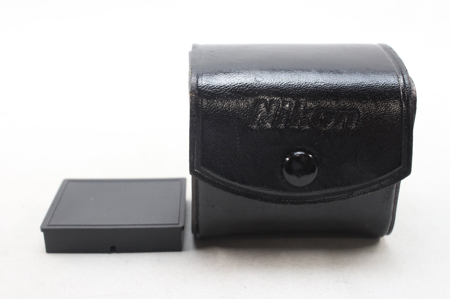 【中古(used)】ニコン F用アイレベルファイダー (丸窓)