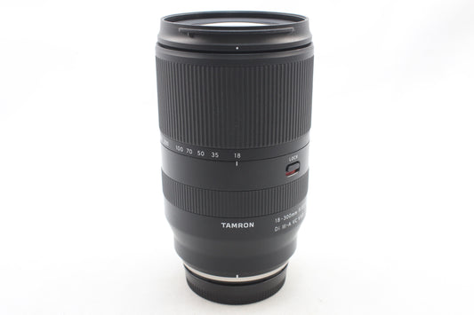 【中古(used)】タムロン 18-300mmF3.5-6.3 Di III-A VC VXD (フジフィルムXマウント) Model B061
