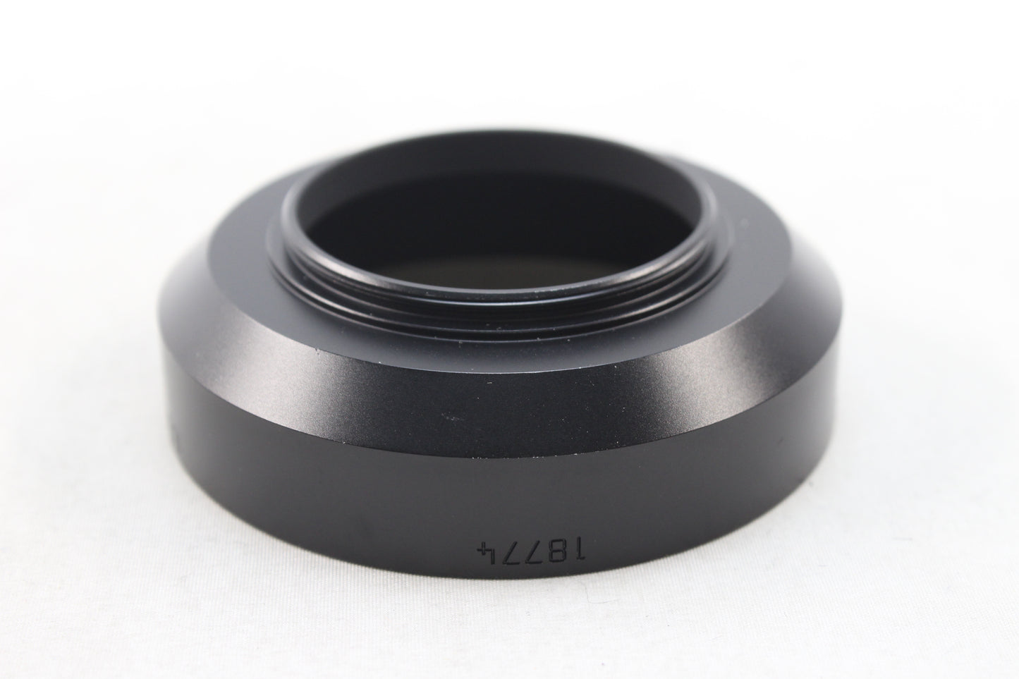 【中古(used)】ライカ X Vario 用 レンズフード (18 774)