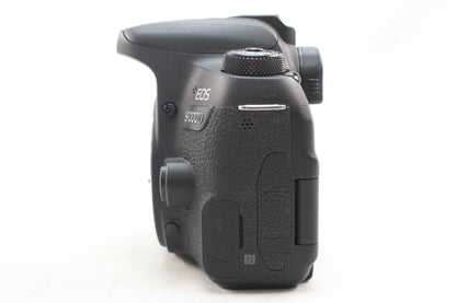 【中古(used)】キヤノン EOS 9000D