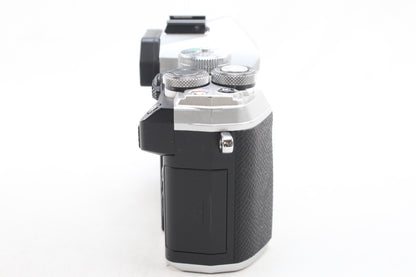 【中古(used)】オリンパス OM-D E-M5 Mark III