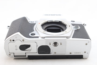 【中古(used)】オリンパス OM-D E-M5 Mark III