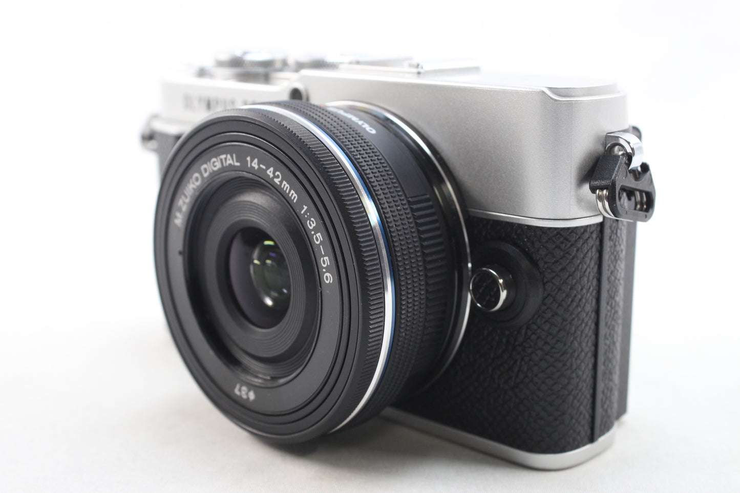 【中古(used)】オリンパス PEN E-P7 + M.ZUIKO DIGITAL ED 14-42mmF3.5-5.6 EZ