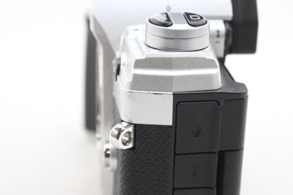 【中古(used)】オリンパス OM-D E-M5 Mark III