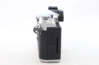 【中古(used)】OM SYSTEM OM-3