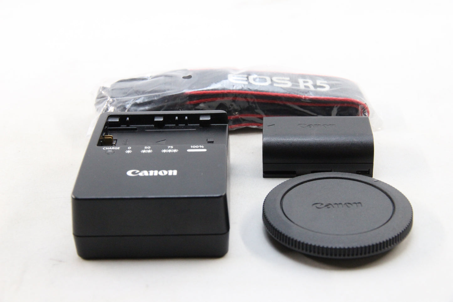 【中古(used)】Canon EOS R