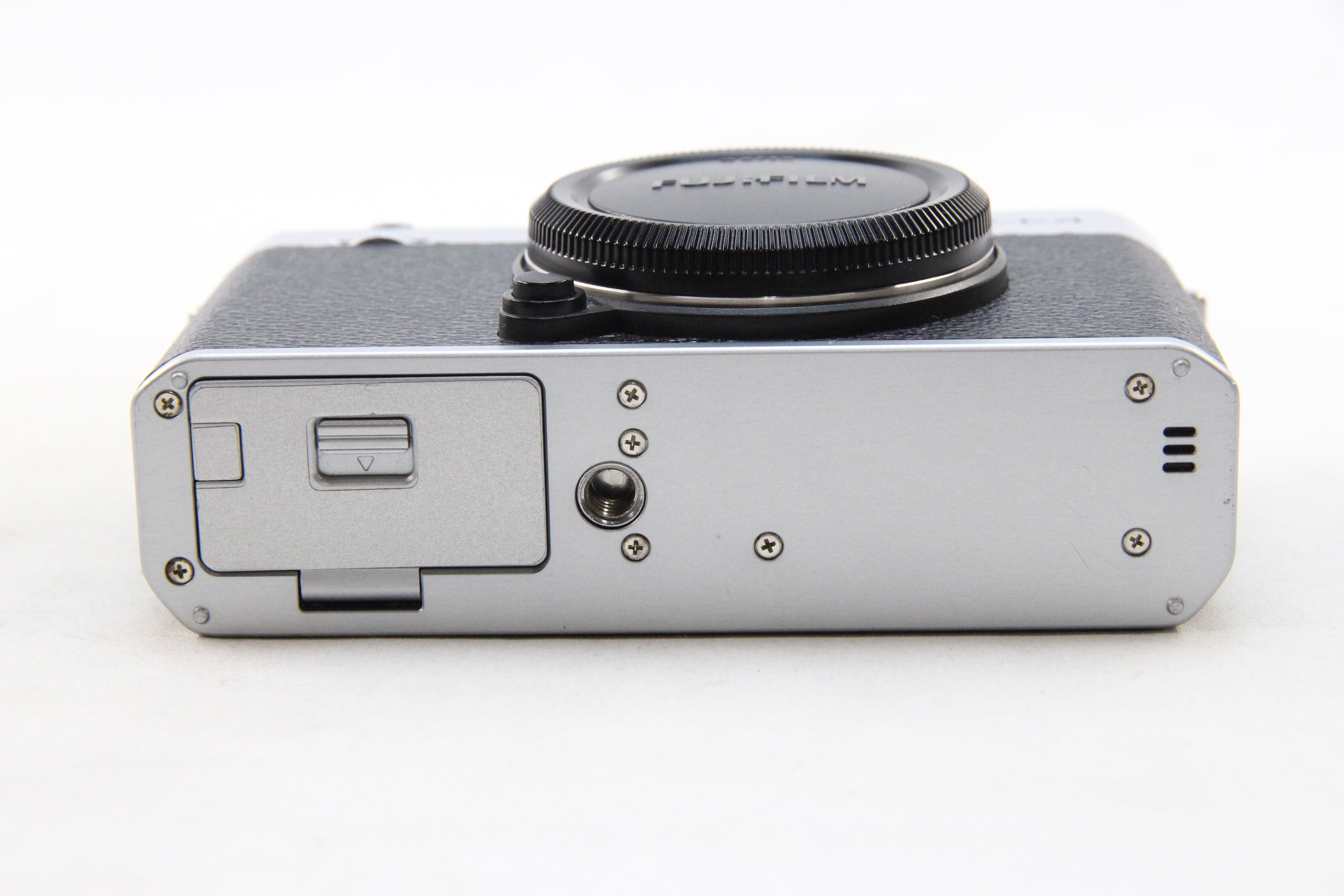 X-E4 中古品 中古(used)】FUJIFILM X-E4 – トキワカメラ