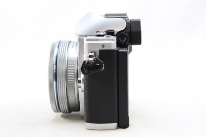 【中古(used)】OYLMPUS OM-D E-M10 MarkⅣ + 14-42mm F3.5-5.6 EZ