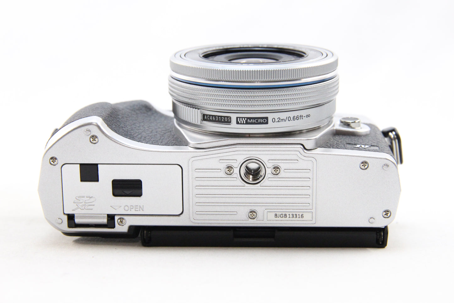 【中古(used)】OYLMPUS OM-D E-M10 MarkⅣ + 14-42mm F3.5-5.6 EZ