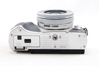 【中古(used)】OYLMPUS OM-D E-M10 MarkⅣ + 14-42mm F3.5-5.6 EZ