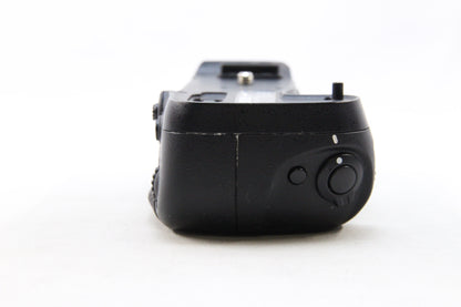 【中古(used)】Nikon MULTI POWER BATTERY PACK MB-D17