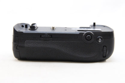 【中古(used)】Nikon MULTI POWER BATTERY PACK MB-D17