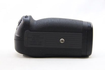 【中古(used)】Nikon MULTI POWER BATTERY PACK MB-D17