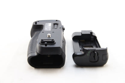 【中古(used)】Nikon MULTI POWER BATTERY PACK MB-D17