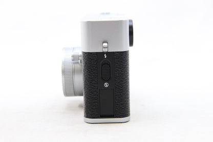 【中古(used)】FUJIFILM X half