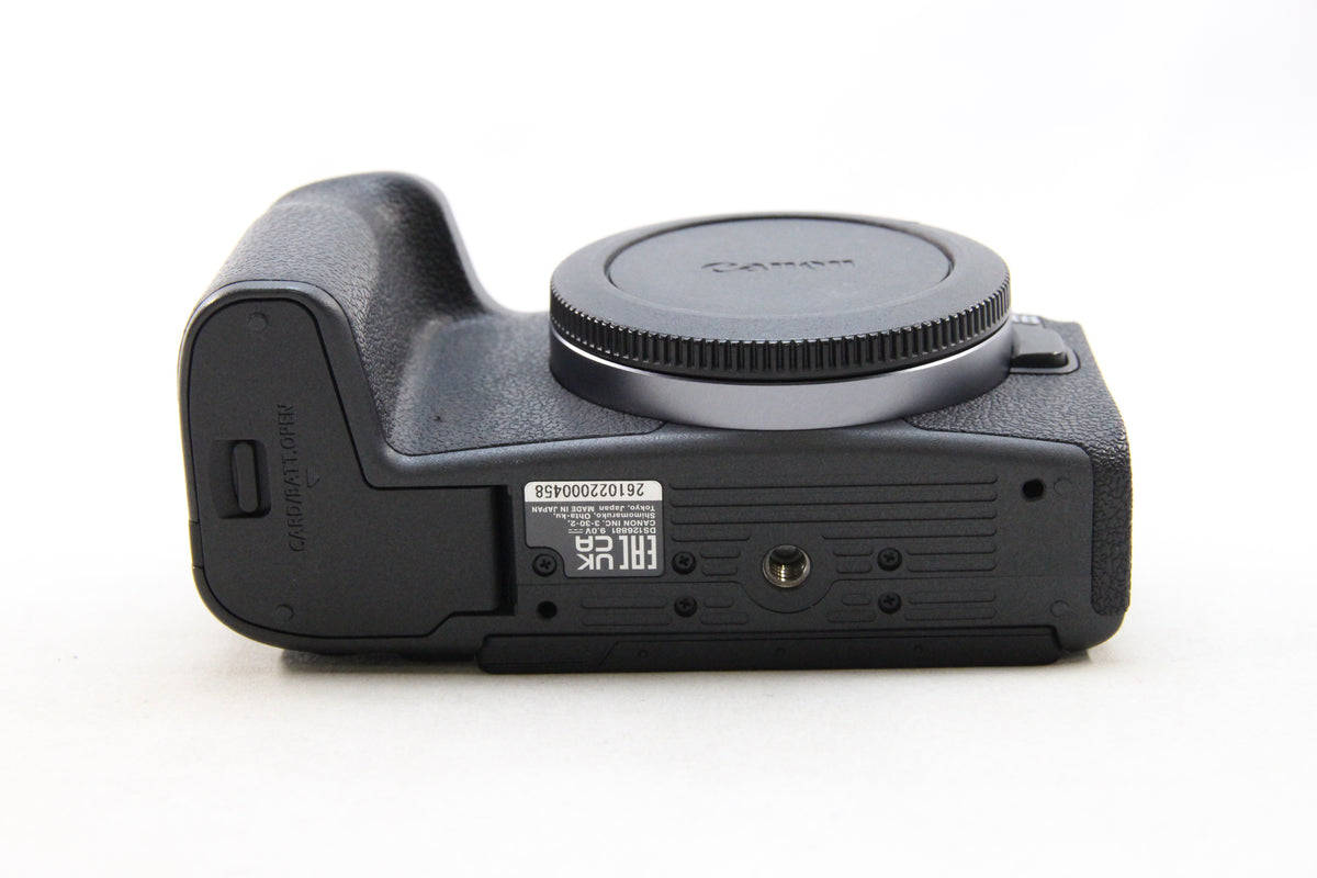 【中古(used)】 Canon EOS R8