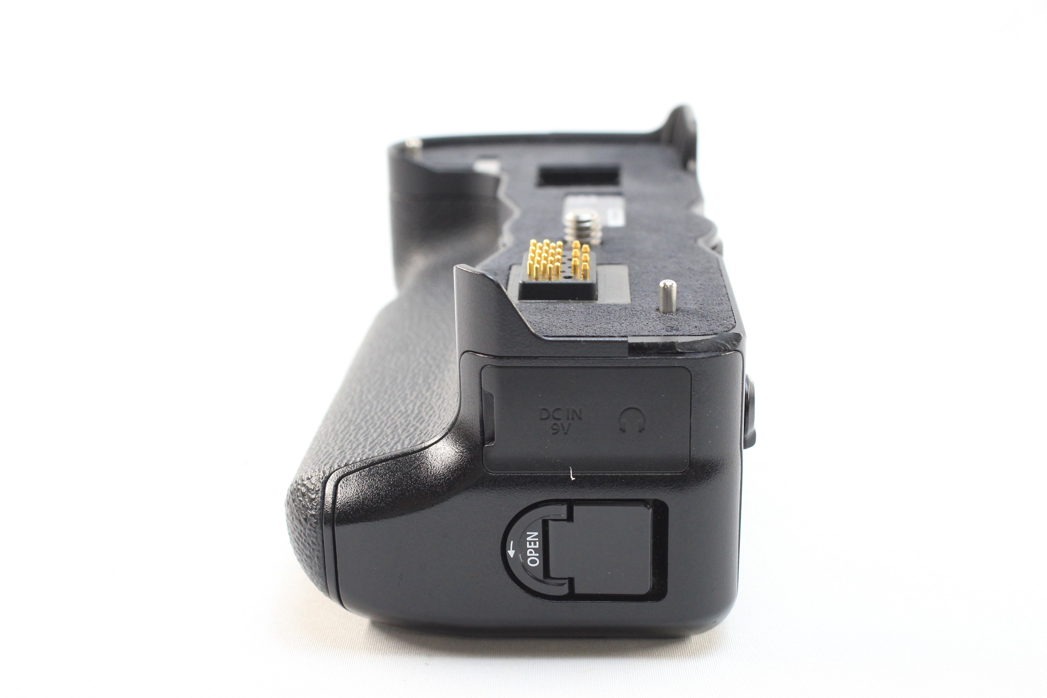 FUJIFILM X-H1 ＋ 専用縦位置パワーブースターグリップ レビュー】X-H1専用縦位置パワーブースターグリップ VPB-XH1のサイズ感