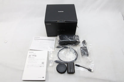 【中古(used)】フジフイルム X-T5 多言語モデル
