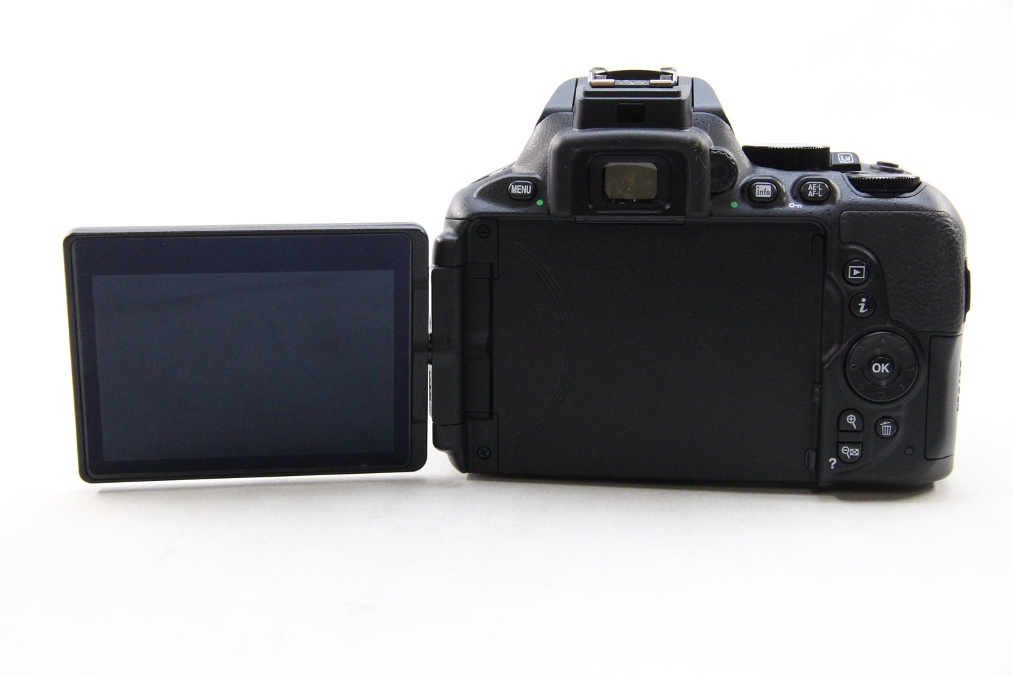 【中古(used)】Nikon D5600 + AF-P DX NIKKOR 18-55mm F3.5-5.6 G VR