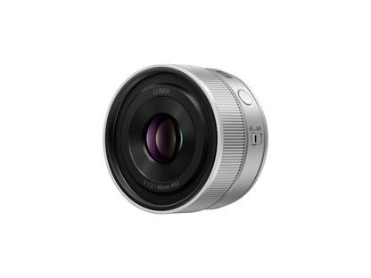 パナソニック LUMIX S 40mm F2（シルバー）